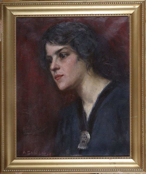 A. Steinback<br>Portrait einer jungen Frau mit Silberbrosche